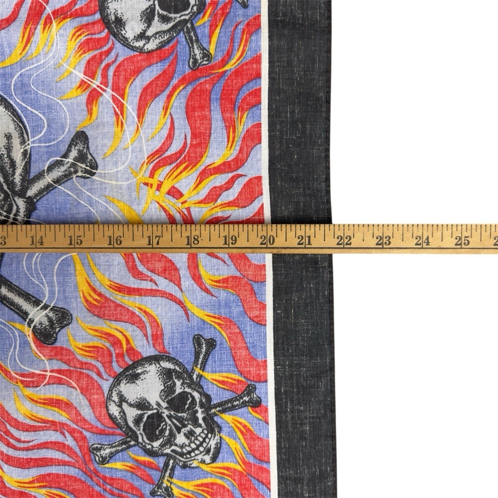 Vintage 1990s Skull & Cross Bones Flame All Over Print Biker USA Bandana - Picture 8 of 9